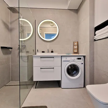 Lazurowy A326 Z Dostepem Do Basenu